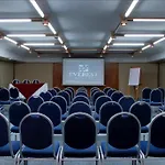 Everest Rio Hotel