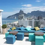 Everest Rio Hotel