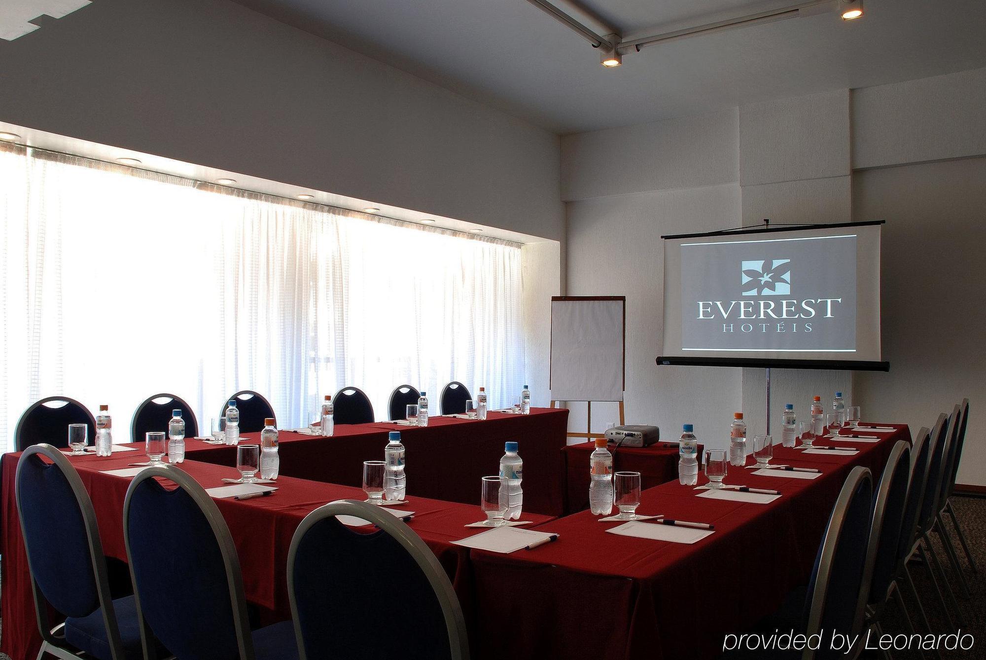 Everest Rio 4*