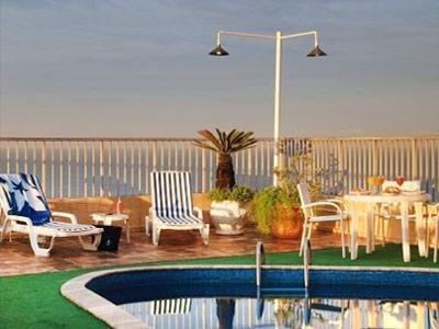 Everest Rio Hotel