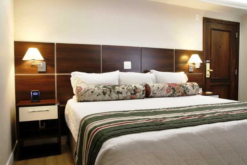 Hotel Everest Rio 4*