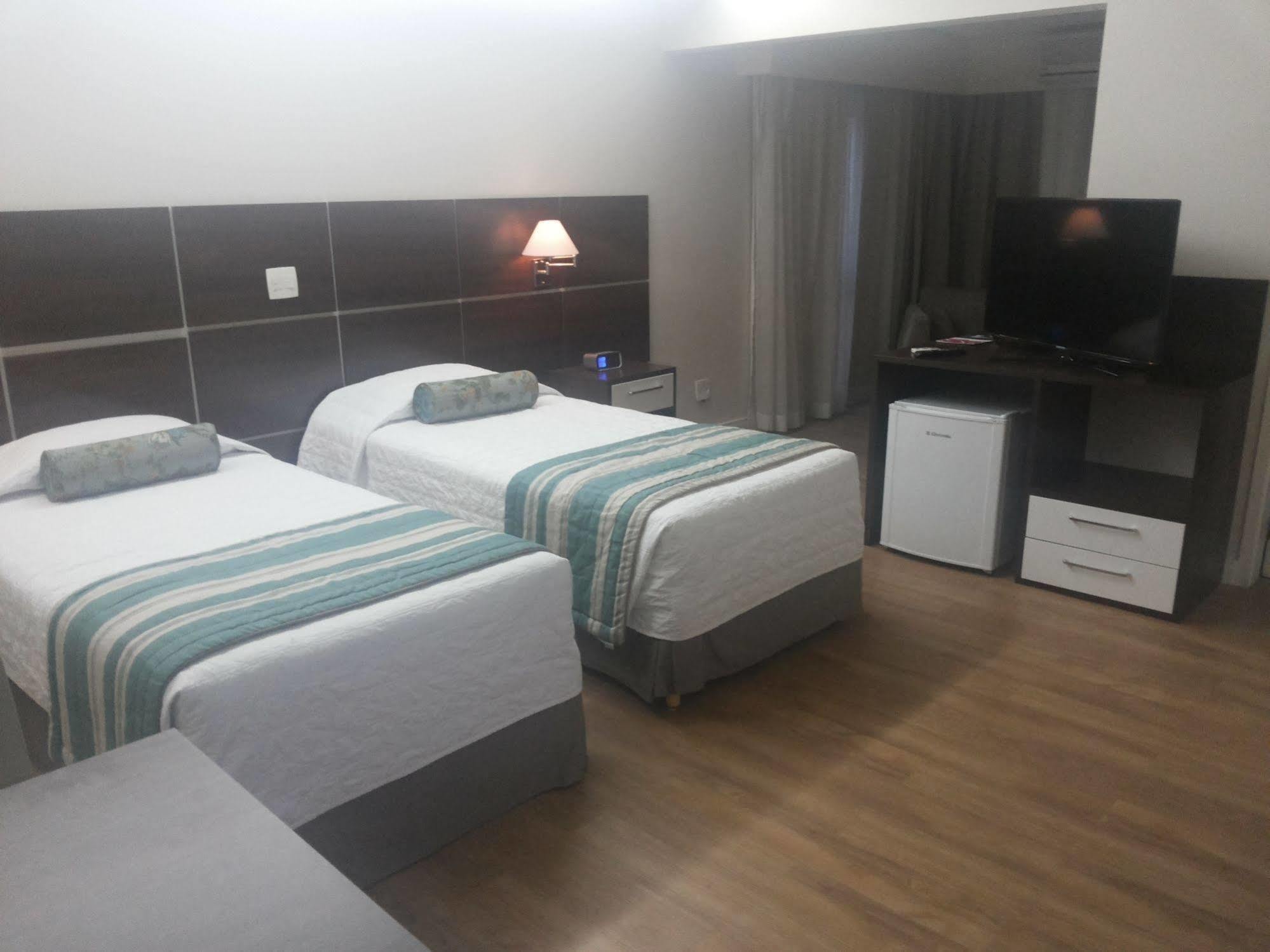 Everest Rio Hotel