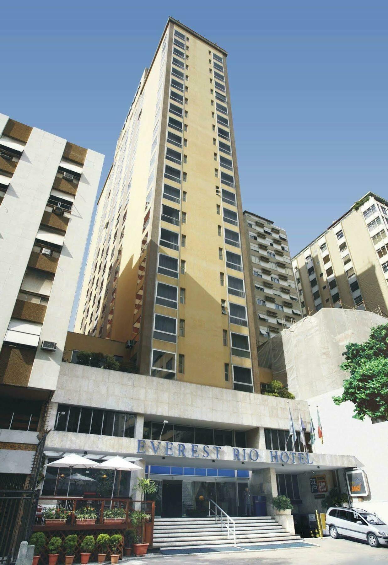 Everest Rio Hotel 4*